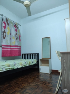 Single Room at Puncak Damansara, Bandar Utama( Female Unit)