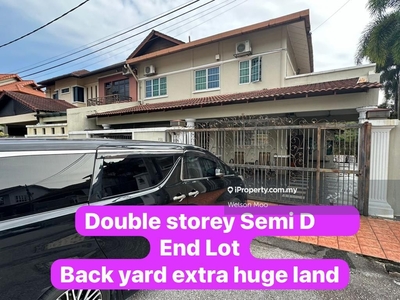 Double Storey Semi d @ End lot@ Back yard Extra Huge Land @ Renovated