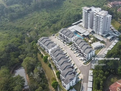 Duplex Townhouse Rimbun Sanctuary Bukit Jelutong Seksyen U8 Shah Alam