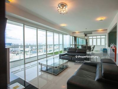 Gurney Paragon west tower higher floor sea view