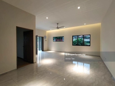 Majidee Park/ Bungalow House/ Newly Renovated Unit/ Jb Town Area