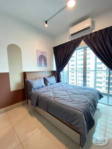 NEW UNIT | Balcony Room With Queen Bed
