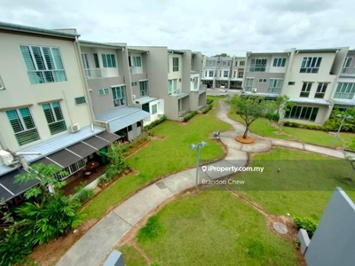 3 storey corner house @ academia lane