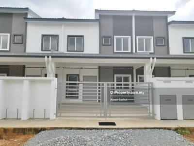 Brand New 2 Storey Terrace @ Taman Salak Cemara Fasa 2
