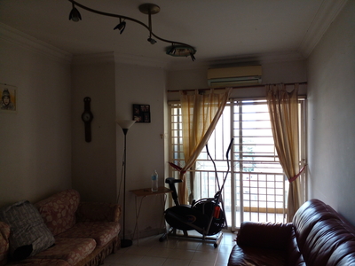 Corner, Partially Furnished At Warisan Cityview