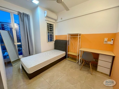 [ONE MONTH DEPOSIT] [NEWLY RENOVATED MIX UNIT] Single Room at Seri Baiduri Apartment Setia Alam