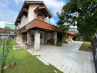 (NON BUMI) 1.5 storey bungalow Section 12 Petaling Jaya