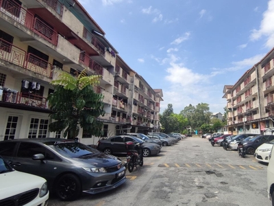 Pangsapuri Rosa Seksyen 7 Jalan Nuri Kota Damansara Low Cost