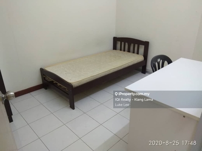 Room for Rent with utility subsidy rm80 included at sunway lagoon view