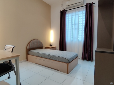 Single Room at Taman Setia Indah 10, Tebrau, Mount Austin