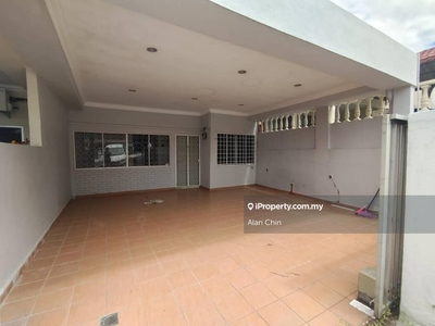 1.5 Storey Terrace Freehold for sale