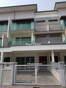 3 Storey Terrace house for Sale