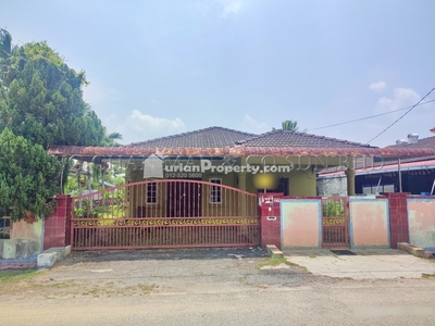Bungalow House For Auction at Desa Manjung Point