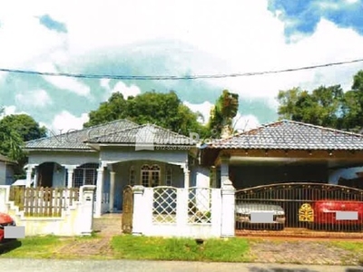 Bungalow House For Auction at Dungun