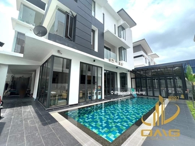 Casa Sutra 3-Storey bungalow with lift, swimming pool
