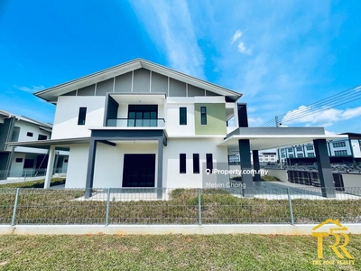 Corner Double Storey Terrace House At Pines Residence For Sale