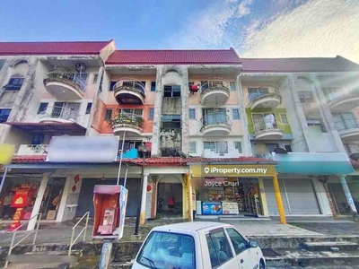 Freehold Peninsular Court Apartment - Kuantan, Pahang