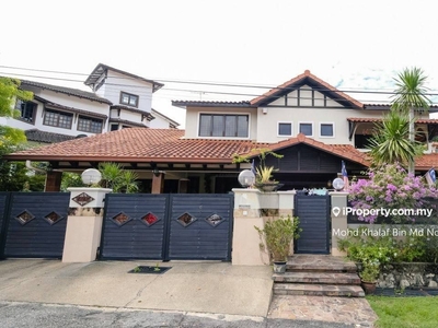 Freehold Renovated With Balinese Style 2 Storey Bungalow