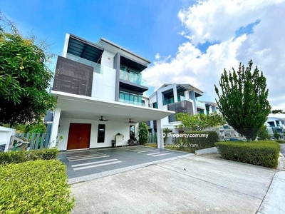 Fully Furnish 3 Storey Bungalow @ Sejati residence Cyberjaya For Sale