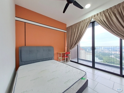 *MIDDLE ROOM at ASTETICA RESIDENCES - ready to move in / fully furnished / grab it now!!
