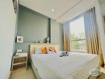 ✅ZERO DEPOSIT Nearby bus stop LRT and MRT TTDI ✅Nearby ATRIA MALL, Hotel medium room with window and private bathroom