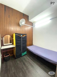 Single Room For Rent At Taman Wawasan, Puchong