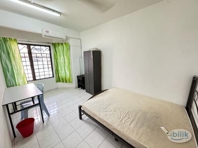 Inclusive of all Utilities ⚡ Queen Size Bed Room with Windows at BU 12, Petaling Jaya Nearby One Utama, First City University