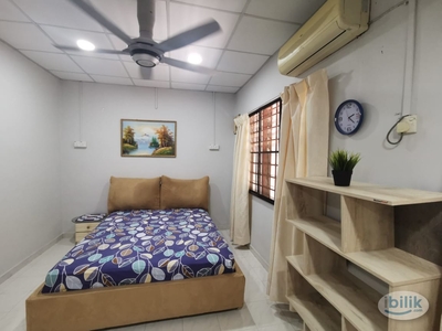 Male Single Room Near HSNI Batu Pahat For Rent