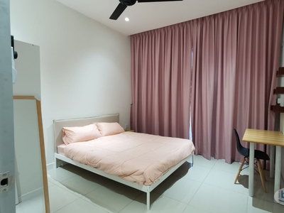 Middle Room with Private Balcony at Unio Residence, Kepong