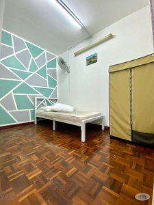 Single Room at Bandar Utama ⭐Near to One Utama , MRT Bandar Utama, 1 Power House , First Avenue , Centre Point , IKEA , MRT Mutiara Damansara