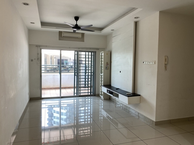 OUG Parklane 7th floor big balcony with awning for sale