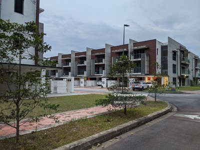 2-storey townhouse in the Vale, Sutera Damansara for sale