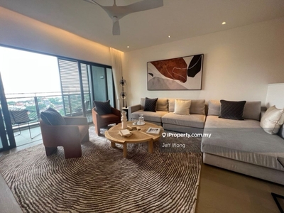Aira Residence Luxury & Resort living