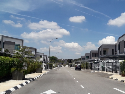 Bigger Land Area 2 Sty Back to Back Villa Cinta Sayang Resort Villa