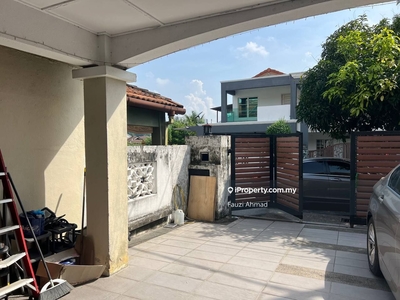 Double Storey Terrace Puncak Saujana Kajang