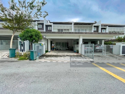 Facing Open, Freehold Bumi Lot