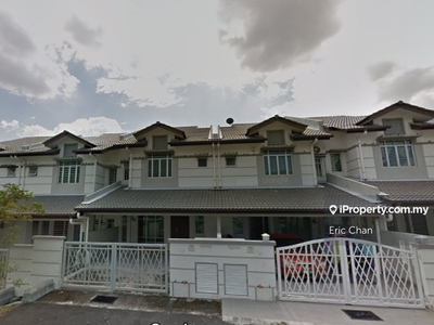 Kajang taman putra saujana 2 storey freehold condition brand new house