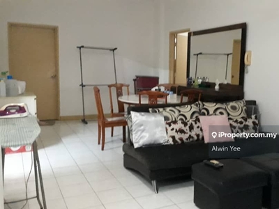 Low floor furnished unit 3rooms tenanted @ elaeis 1 bukit jelutong