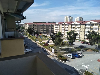 Near LRT USJ 7: Goodyear Court 1 Apartment. Subang Jaya
