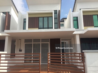 Saujana KLIA, Taman Warisan Bayu, Sepang, double storey for rent