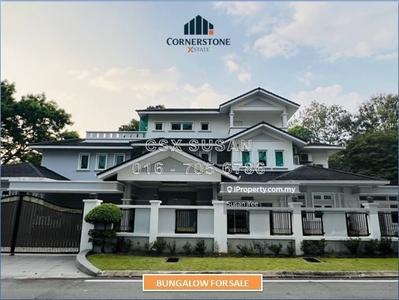 Shah Alam - 2.5 sty Bungalow Exclusive & Fully Furnished in Section 10