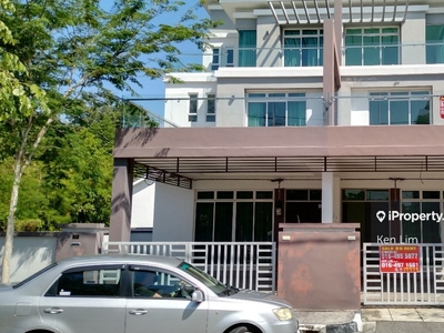 Triple storey landed house for Sale at Bukit Minyak, Bukit Mertajam
