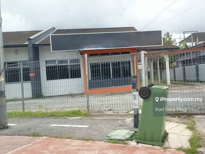 Two Single Storey Semi Detached House For Rent! at Jalan Wan Alwi