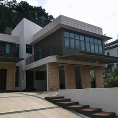 2 Storey Modern Bungalow on guarded street