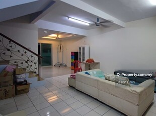 Nice Condition & Renovated Double Storey House at Puncak Jalil