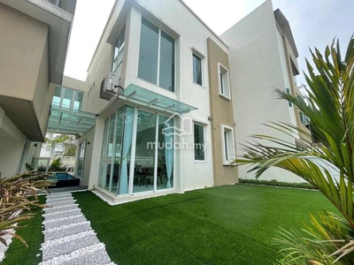MUST ViEW 3 Storey Courtyard Villa with Private Lift Contours Melawati