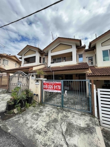 Amansiara townhouse for rent in selayang ,partially furnished, 1St floor, kitchen cabinet, aircond...
