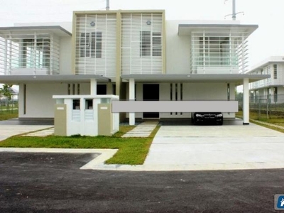 5 bedroom Semi-detached House for sale in Nusajaya