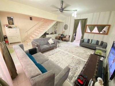 Double Storey Terrace House @ Seksyen 8, Bandar Baru Bangi - Fully Extended & Spacious