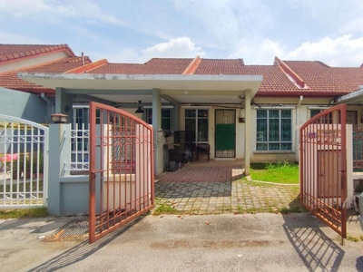 Facing Open, Single Storey Terrace, Jalan Makyong Bandar Bukit Raja